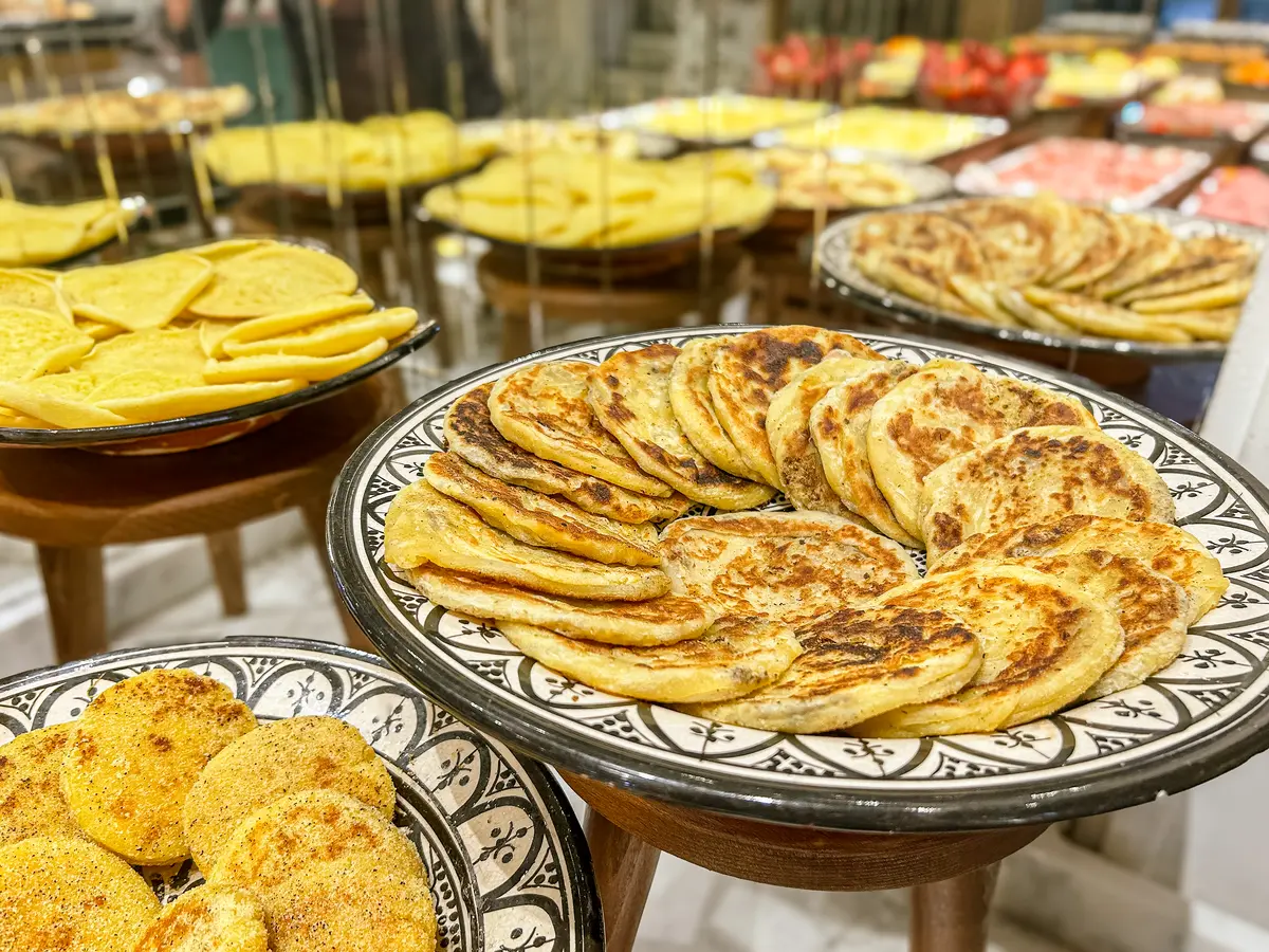 Msemen and Moroccan breads at the Pensée buffet