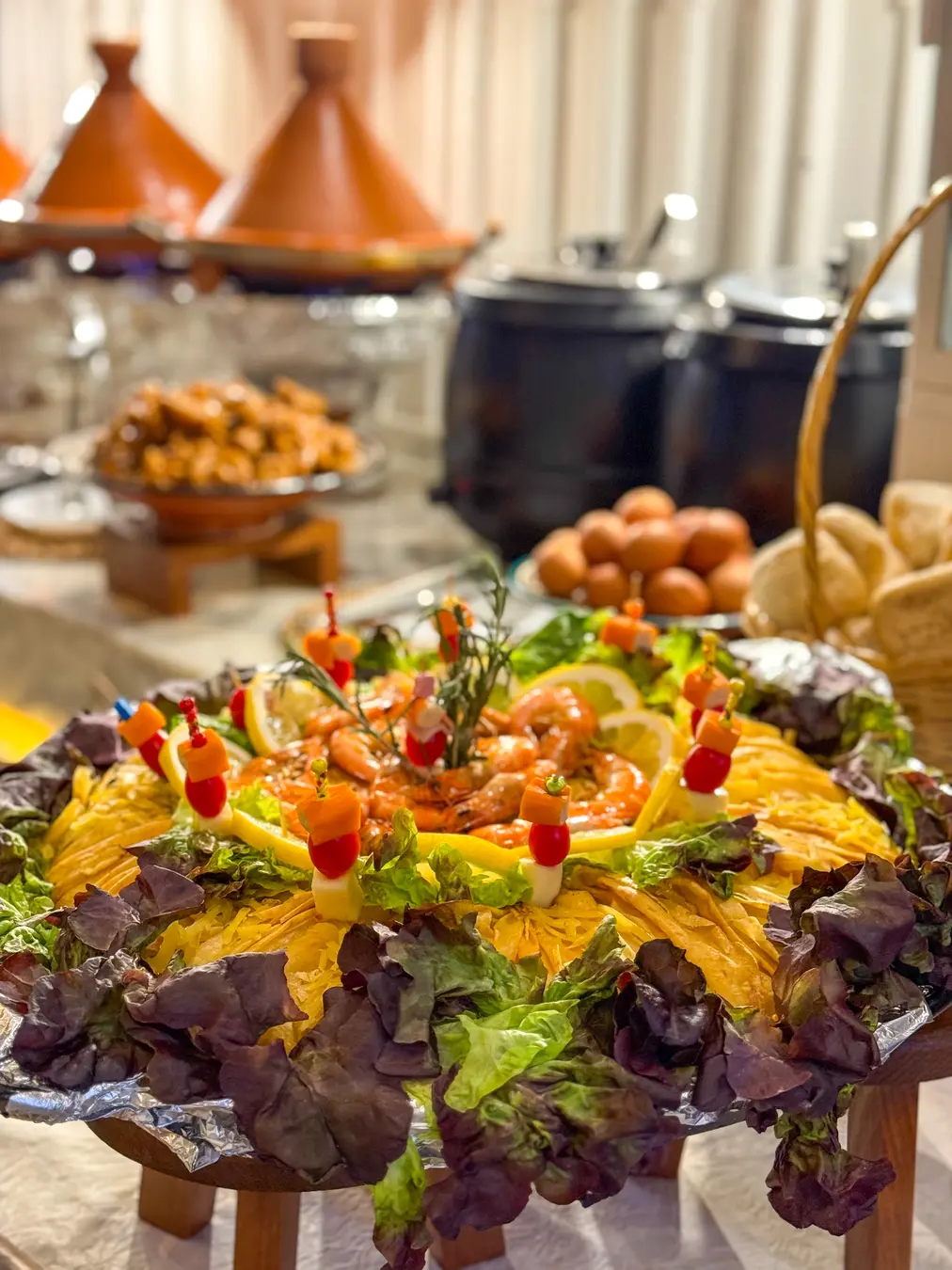Présentation de salades au buffet dîner Pensée