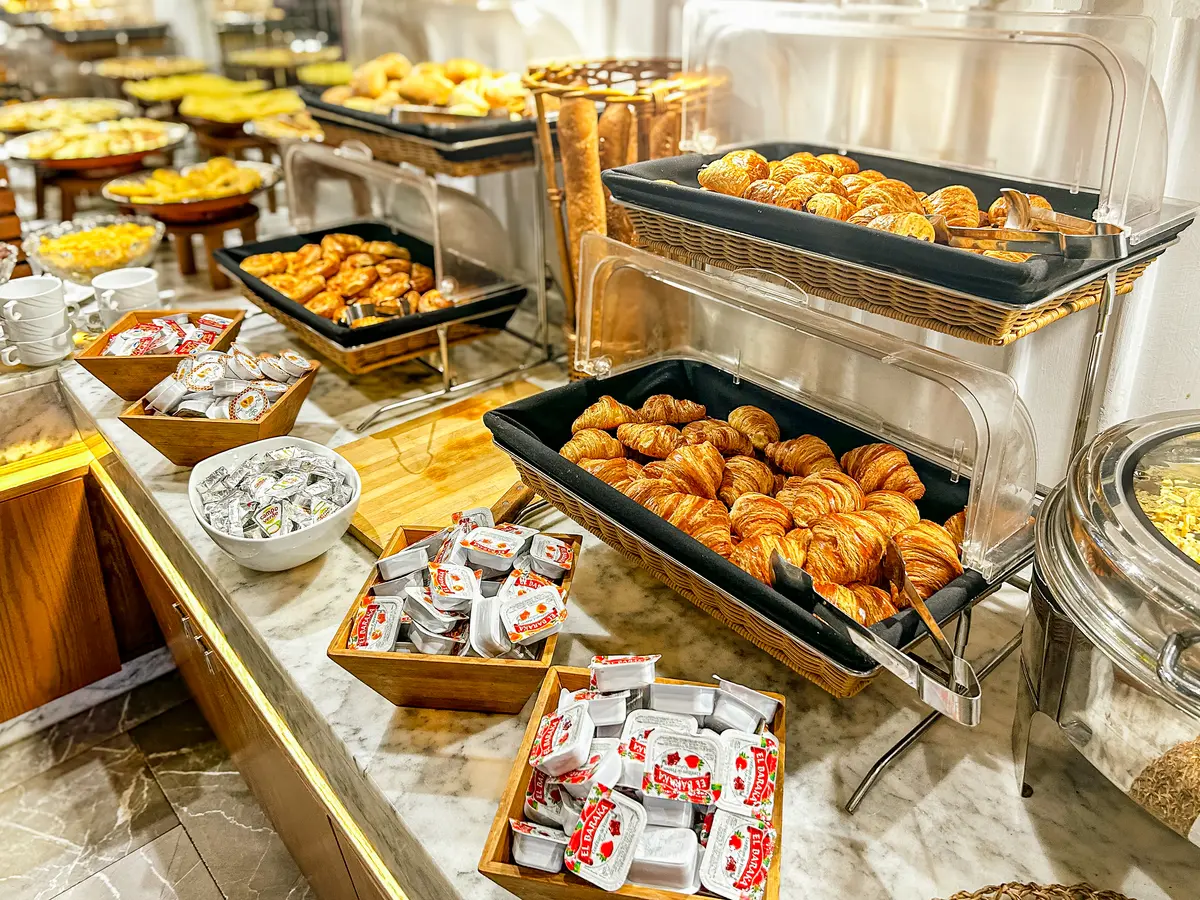 Croissants and pastries at the Pensée buffet